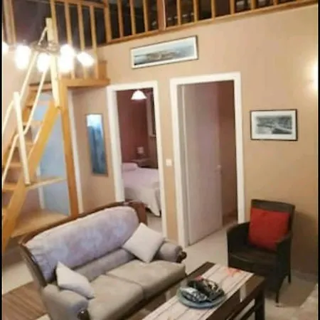 Ferienhaus Anjela's Village House